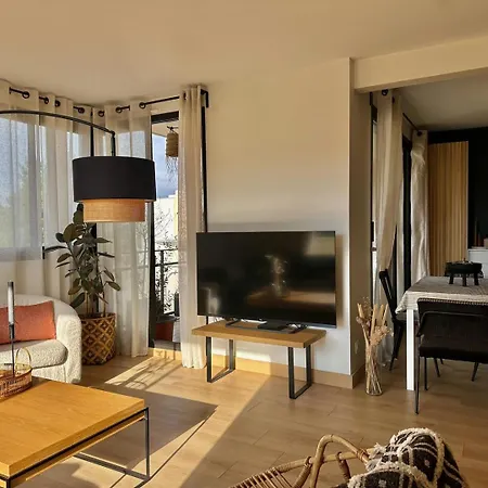 Apartment Chic Design - Family-friendly *