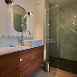 Chic Design - Family-friendly *